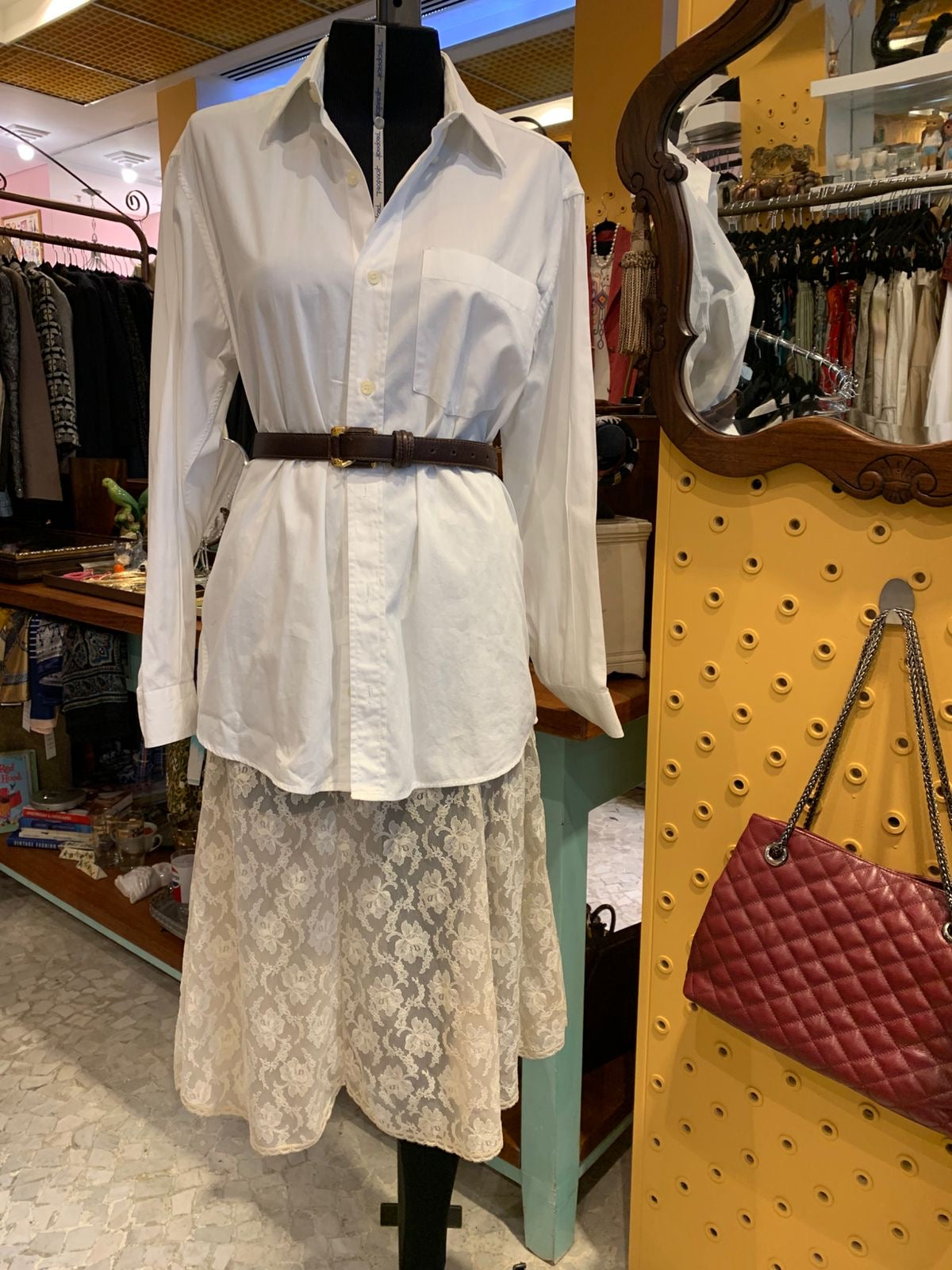 Camisa branca longa