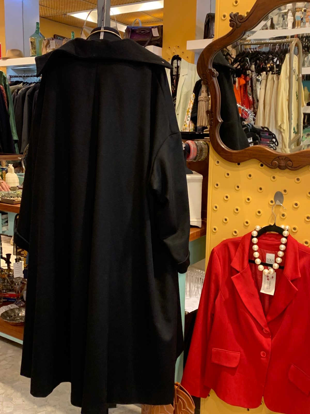 Casaco de lã preto GLÓRIA COELHO