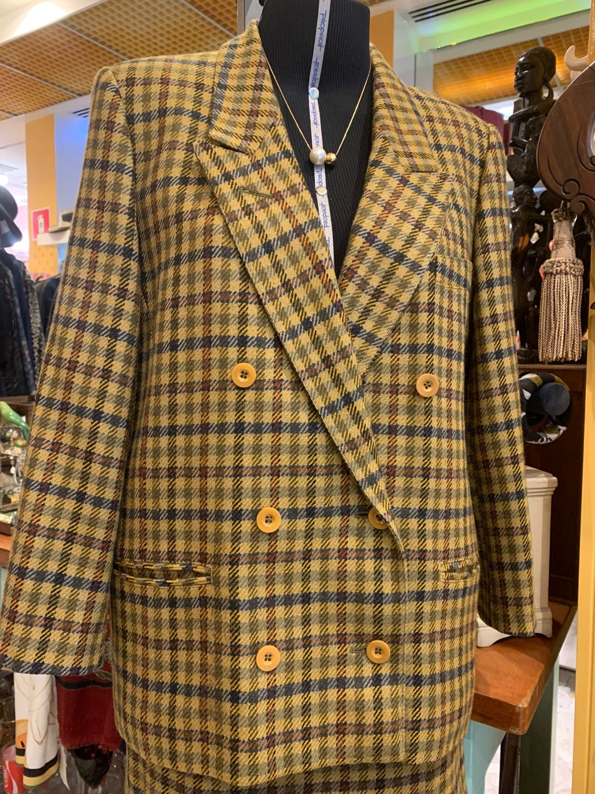 Conjunto de lã xadrez amarelo