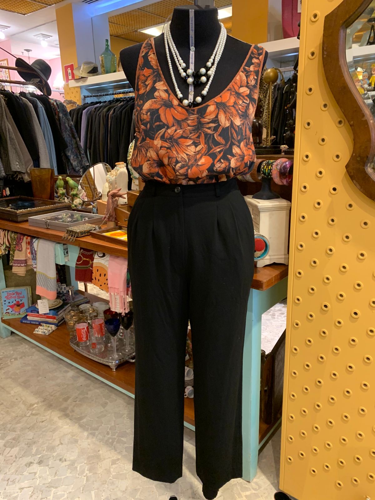 Blusa de seda, alça grossa florida