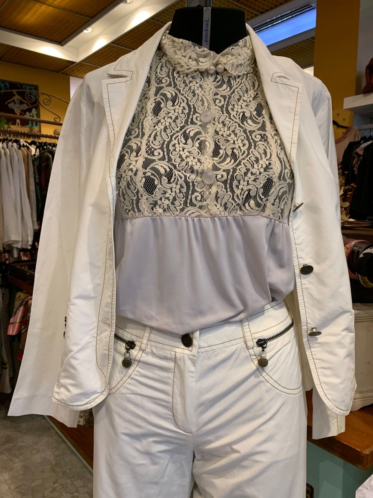Conjunto alcaçuz branco