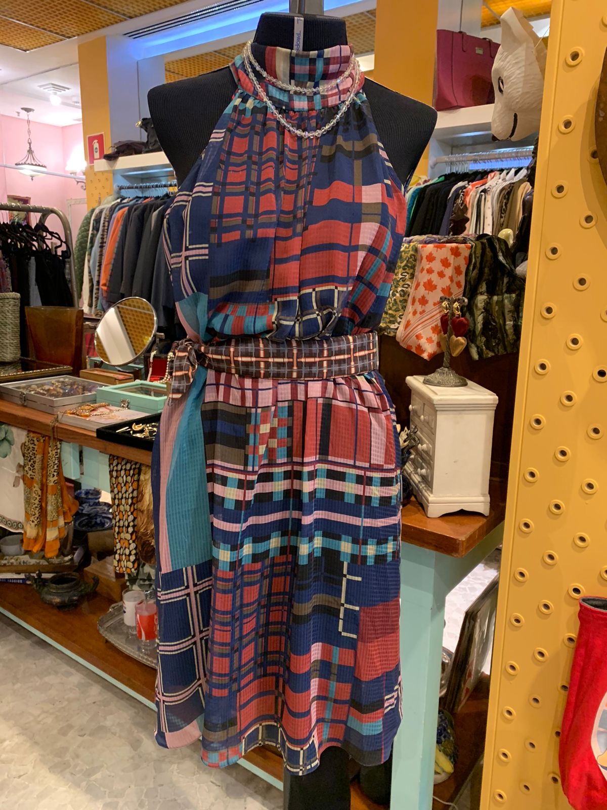 Vestido com golinha