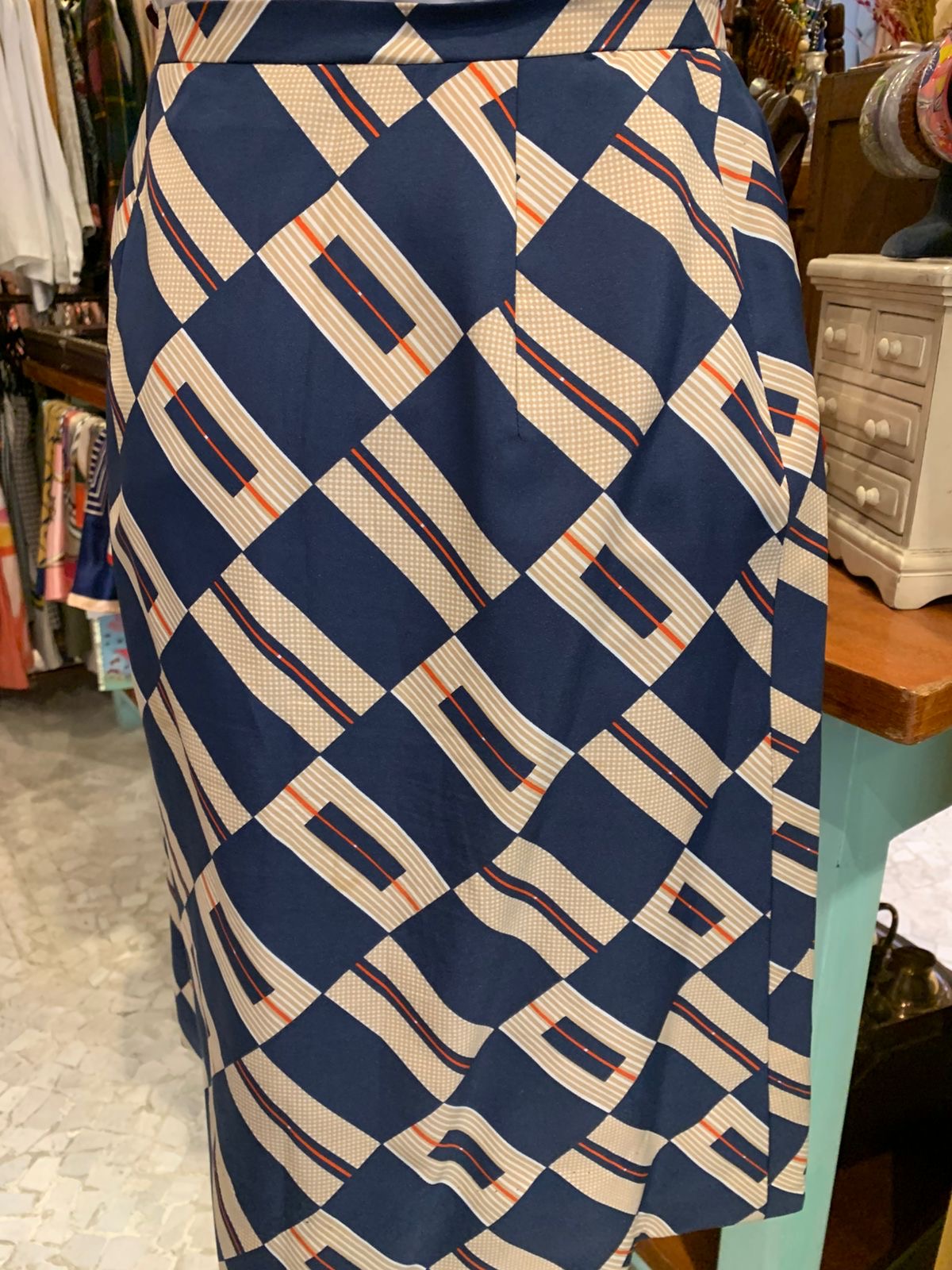 Conjunto azul e branco