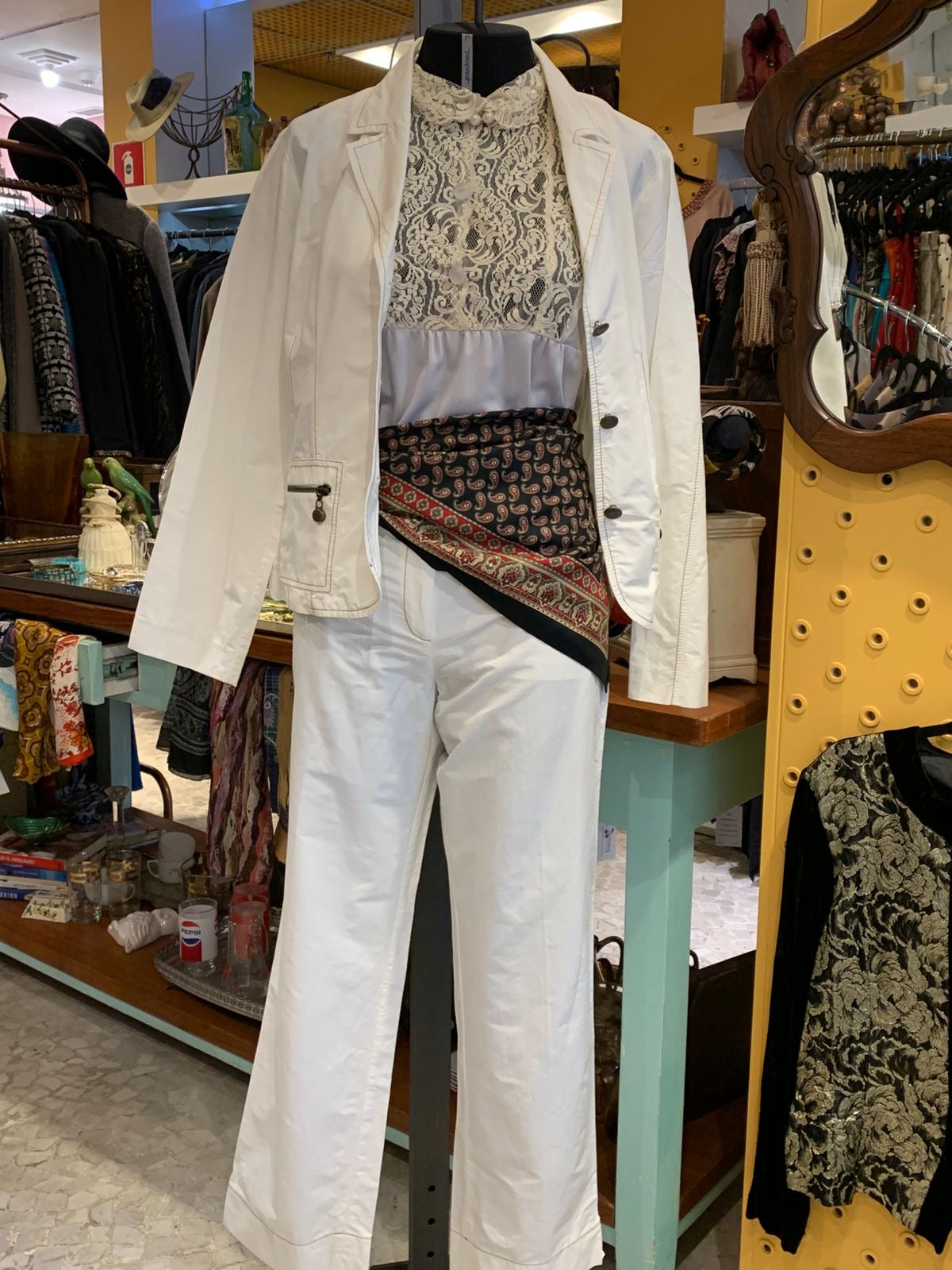 Conjunto alcaçuz branco