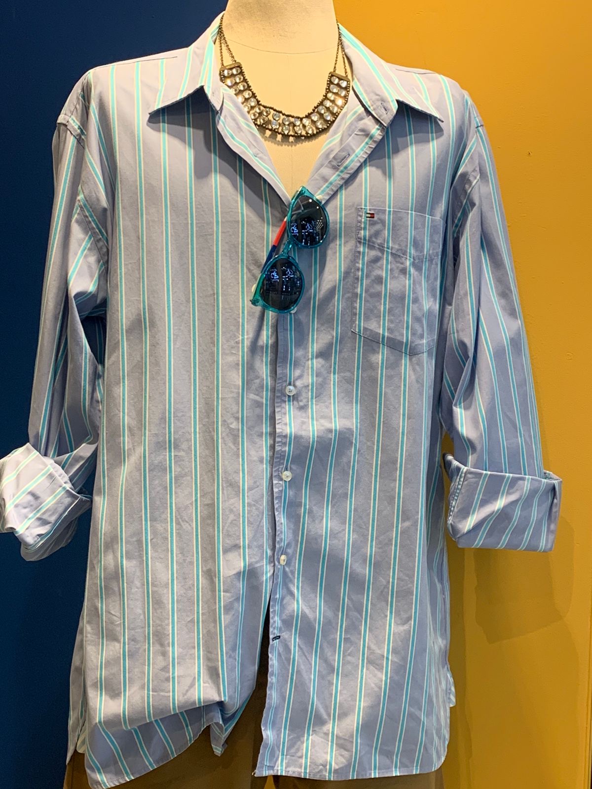 Camisa listrada tons de azul