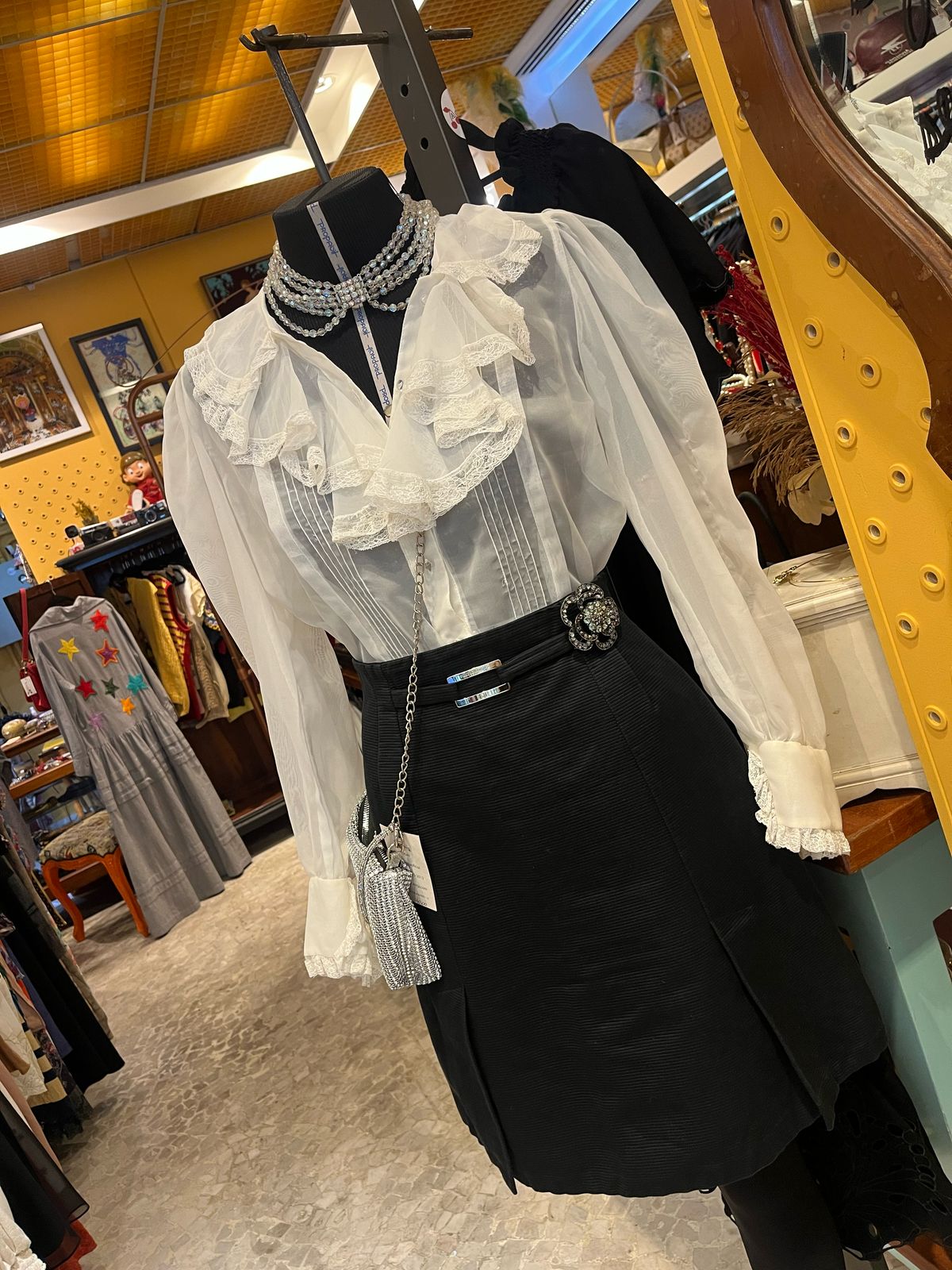Camisa vitoriana branca