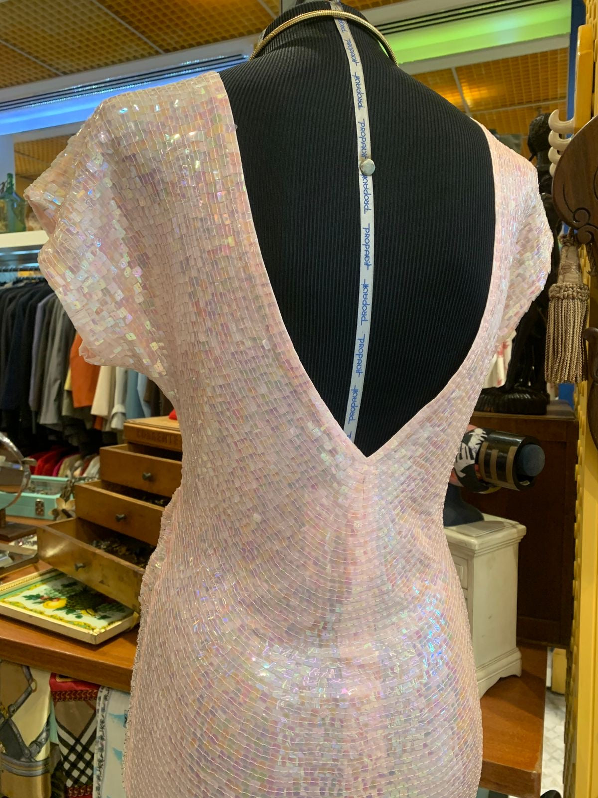 Vestido de paetê feito a mão