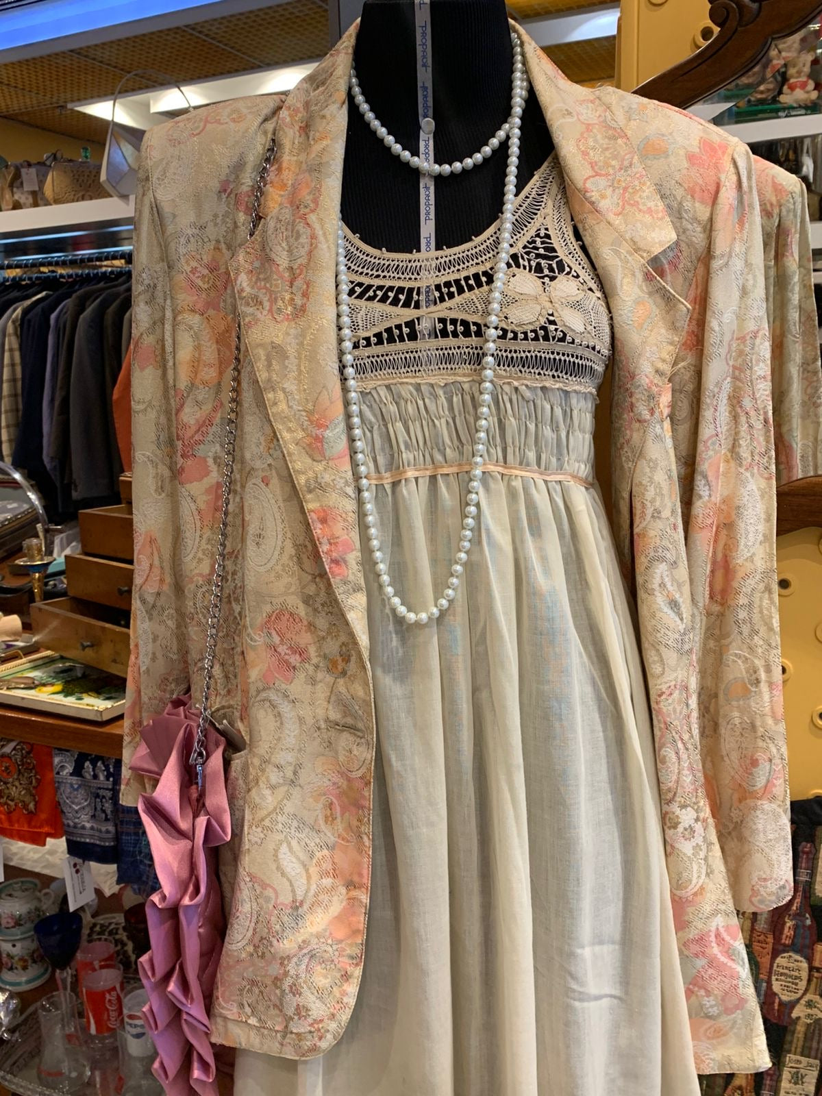 Vestido detalhes em renda