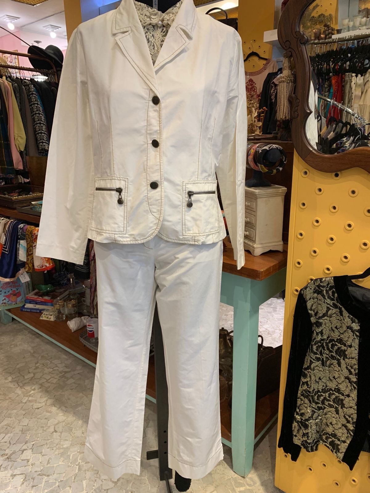 Conjunto alcaçuz branco