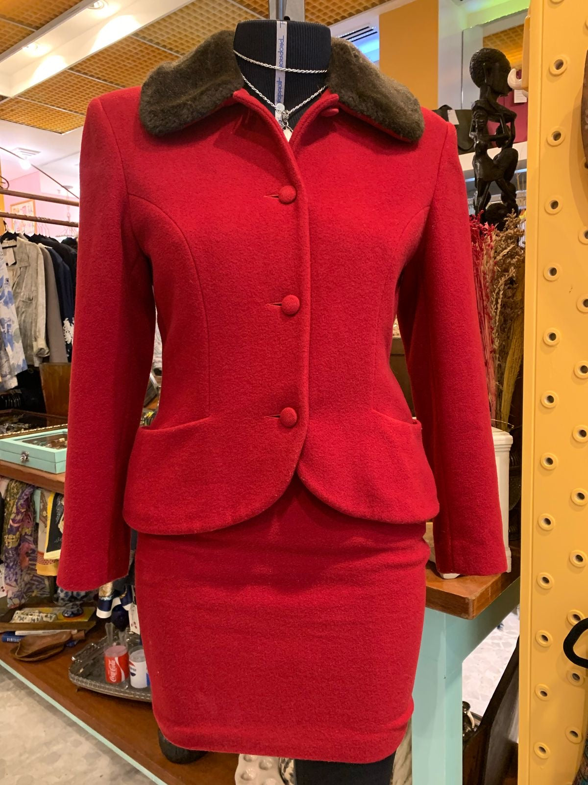 Conjunto Cacharrel Vermelho