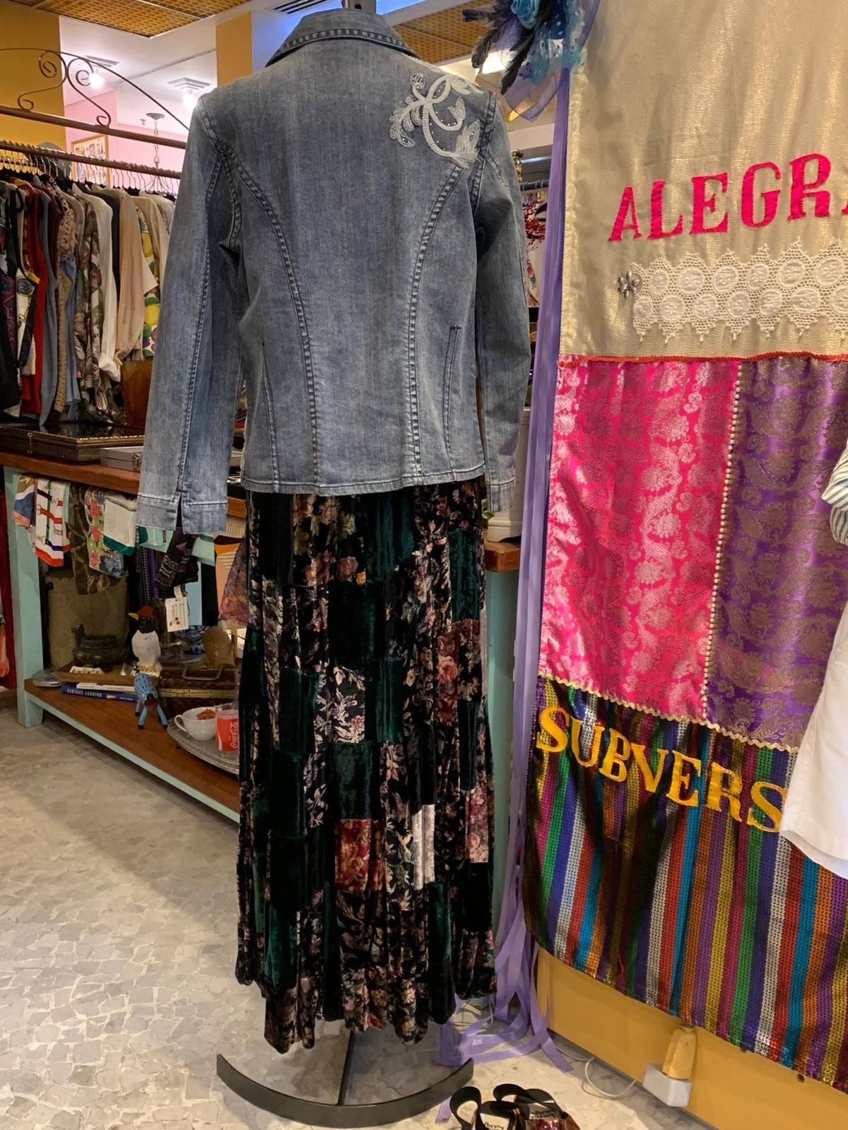 Jaqueta jeans bordada
