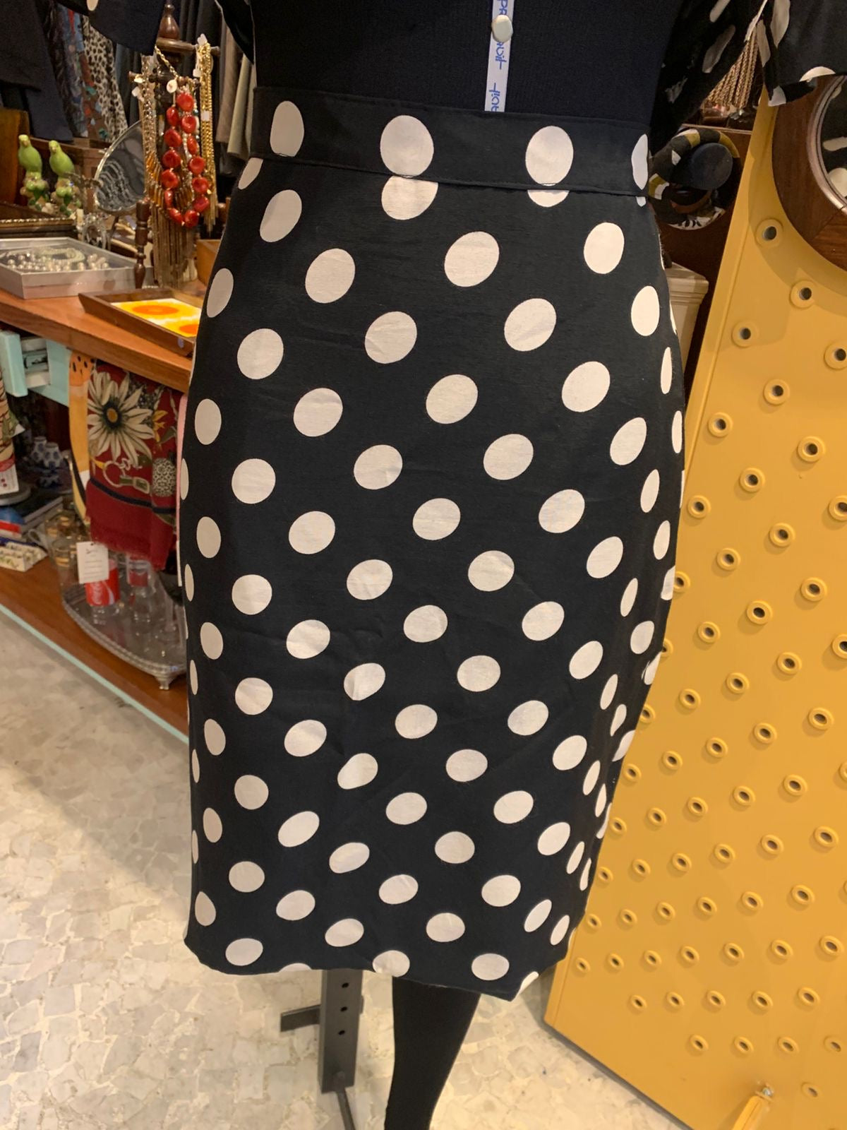 Conjunto vintage de bolinhas saia e cropped