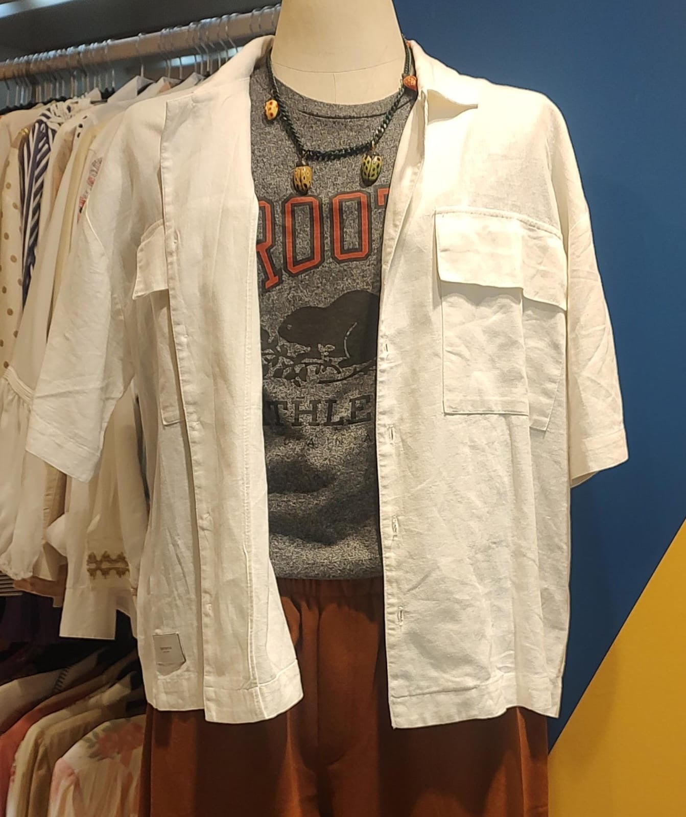 T-shirt cinza roots