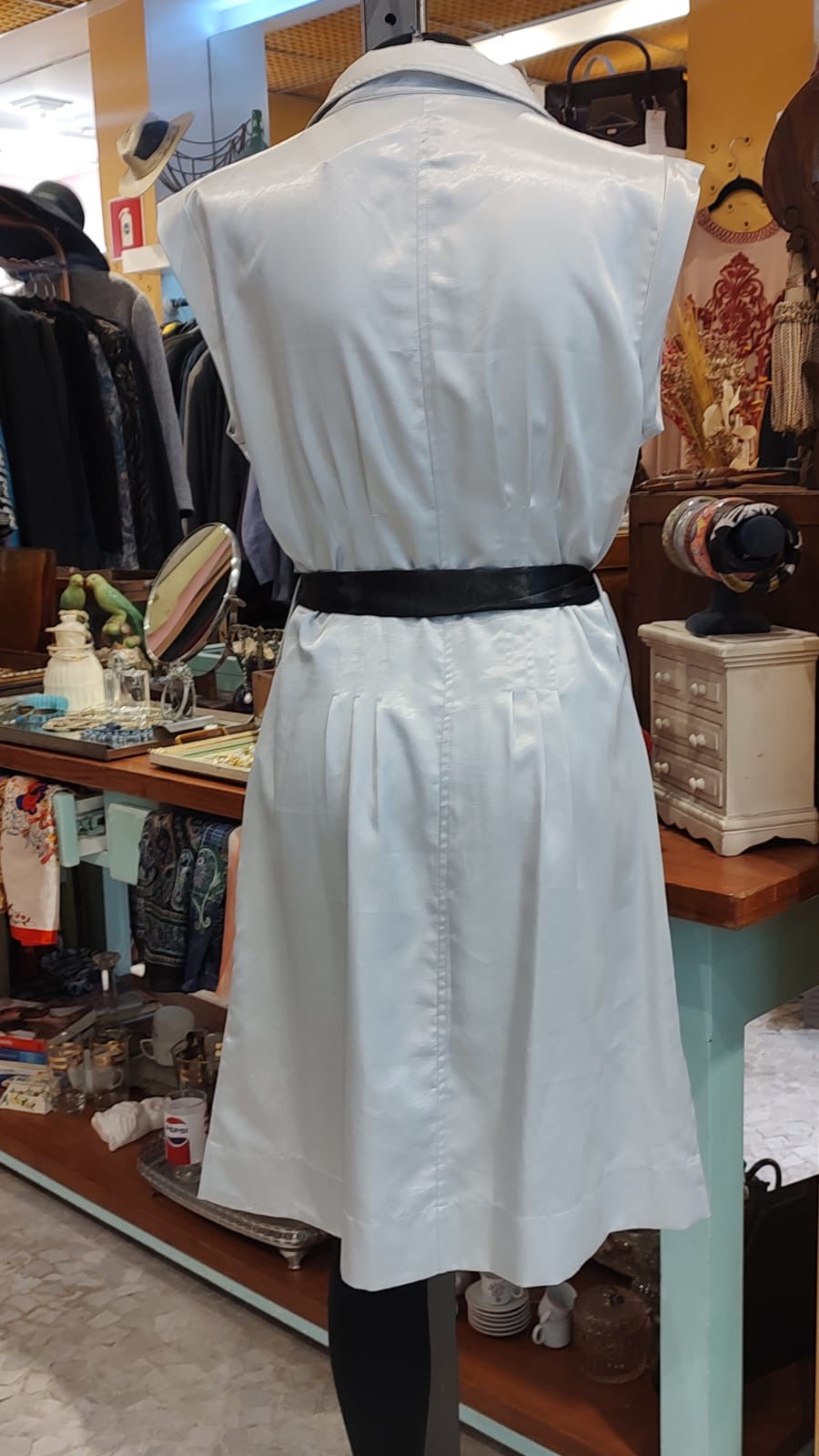 Vestido de cetim branco