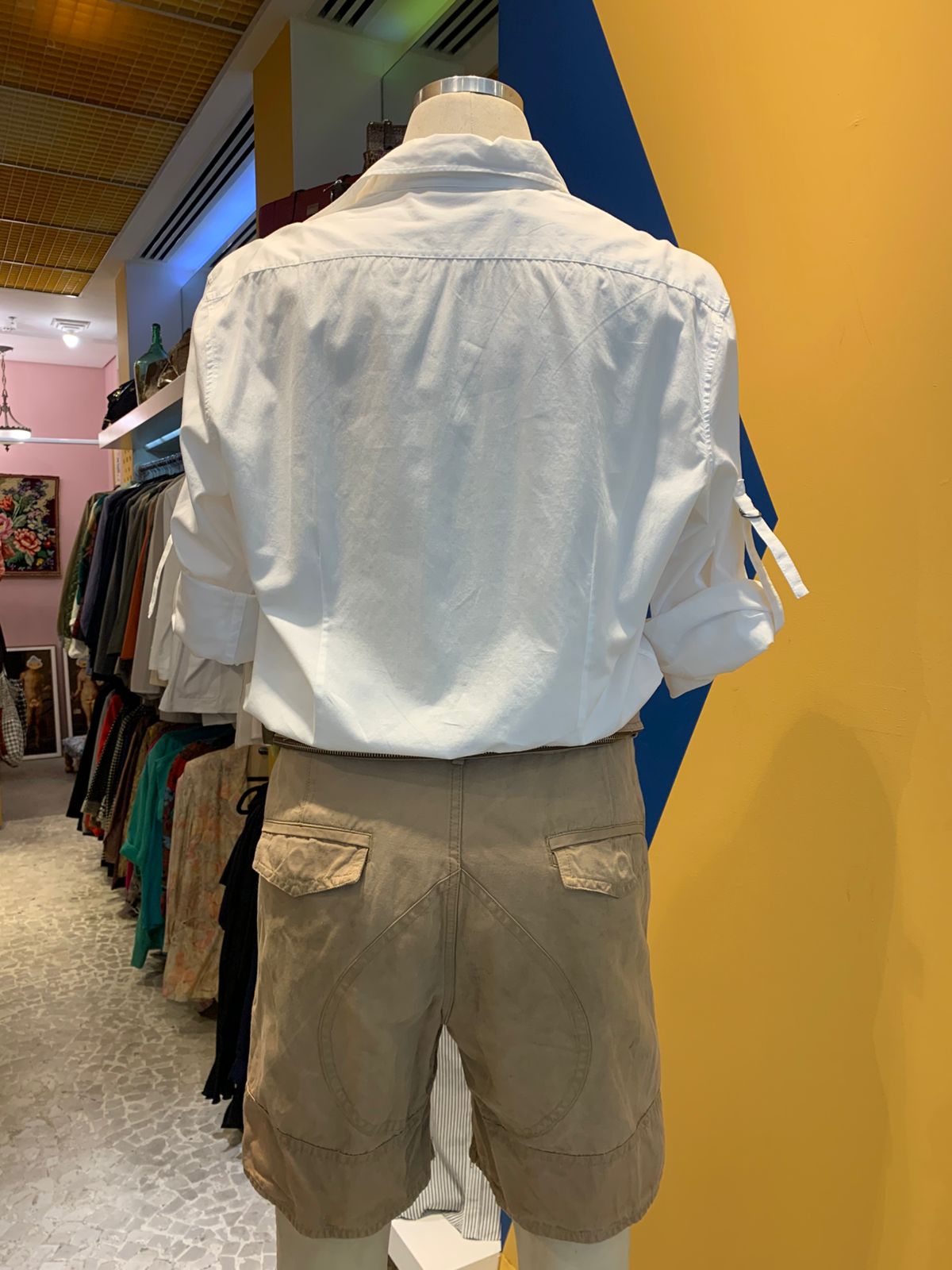 Camisa branca com textura