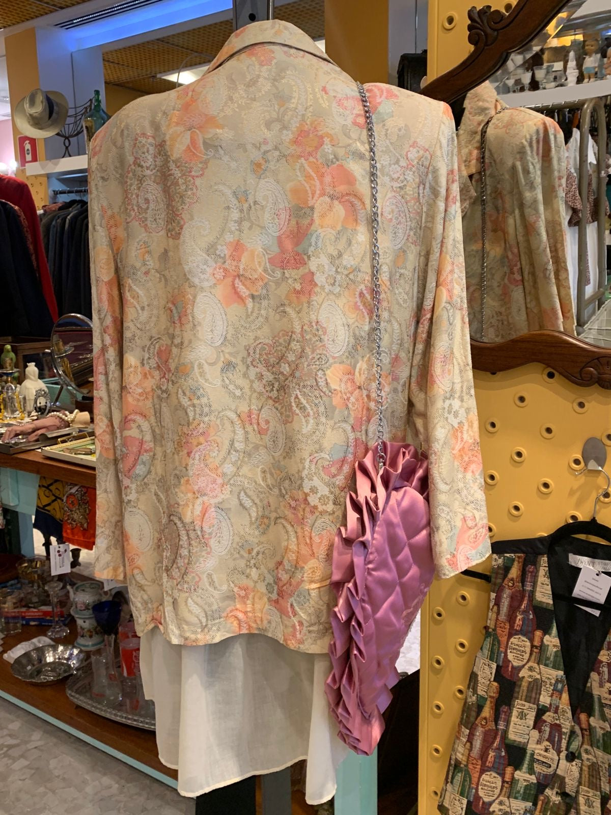 Casaco vintage florido