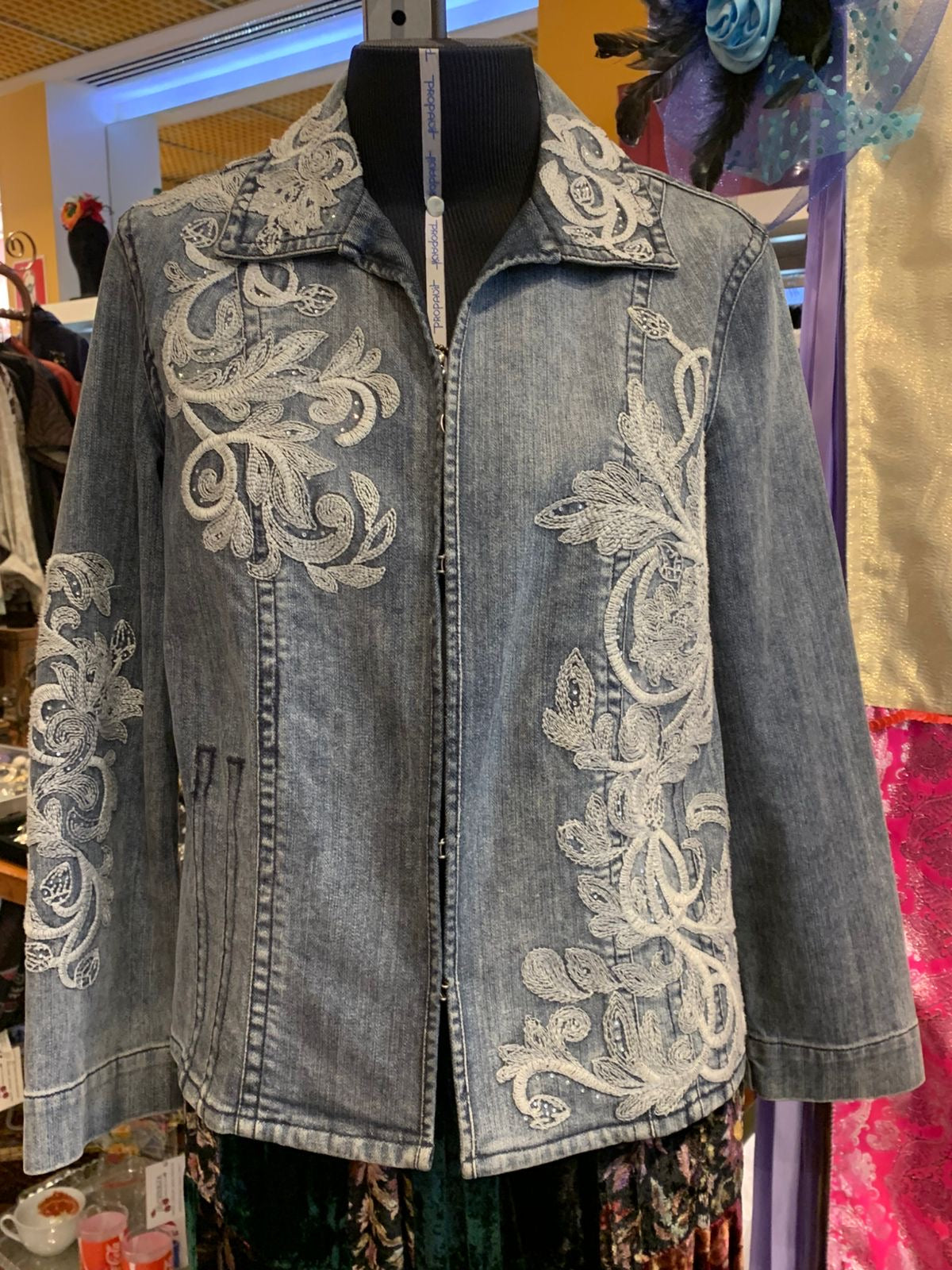 Jaqueta jeans bordada