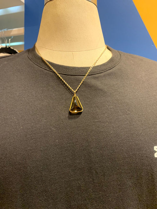 Colar com pedra âmbar