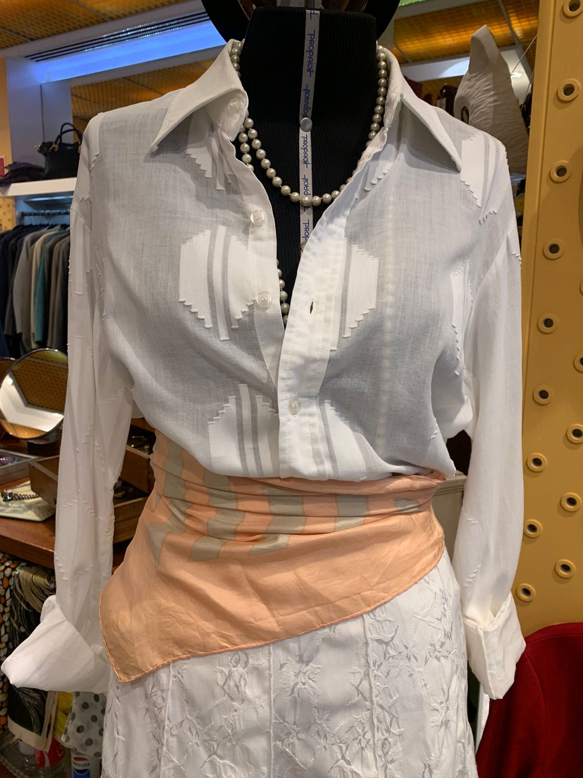 Camisa branca vintage