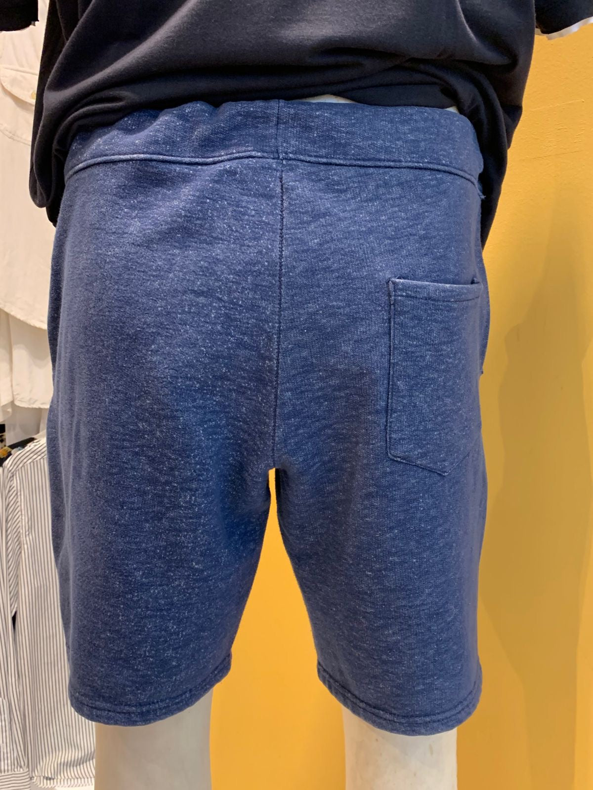 Bermuda de moletom nike