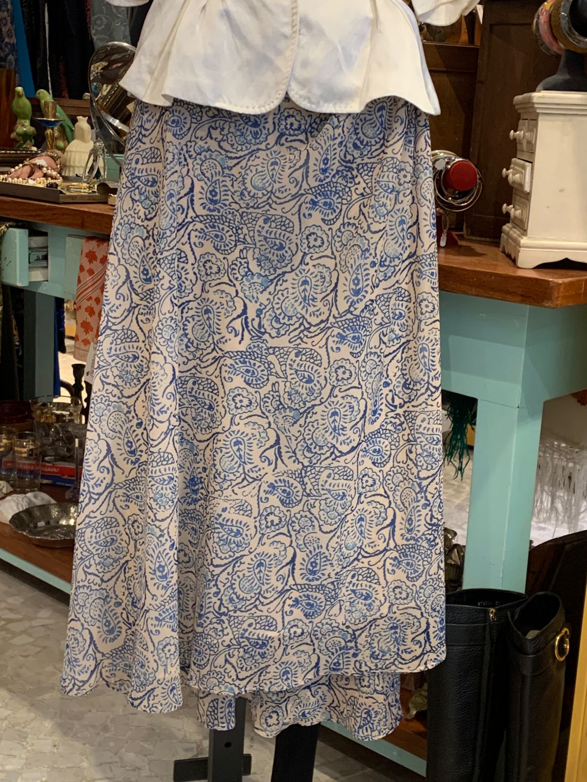 Saia transpassada delicada