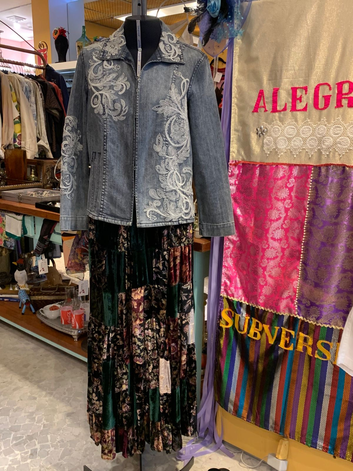 Jaqueta jeans bordada