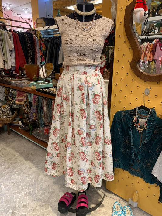 Saia estampa floral de pequeno produtor