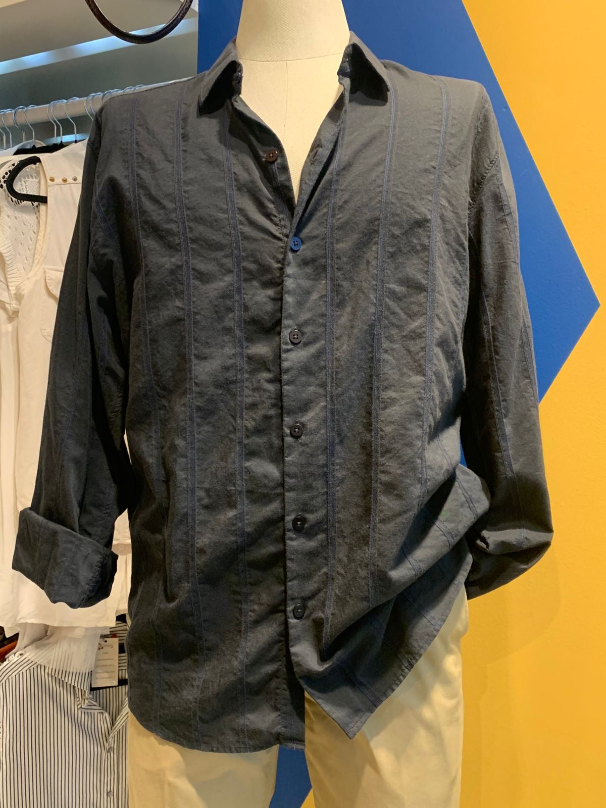 Camisa preta básica