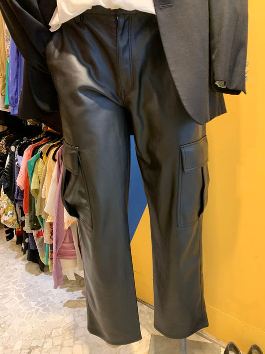 Calça cargo de courino