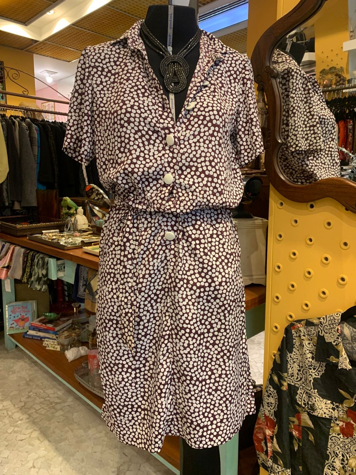 Vestido vintage marrom