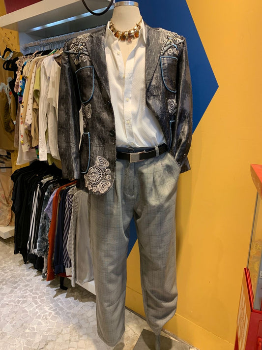 Blazer prateado bordado