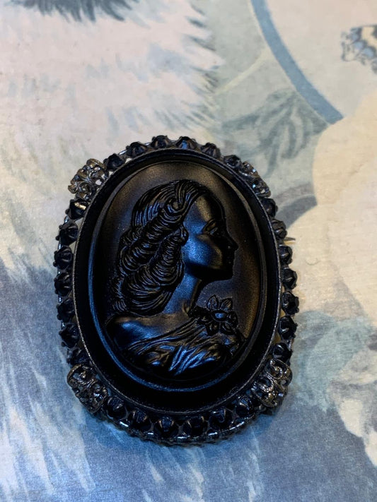 Broche vintage vitoriano preto