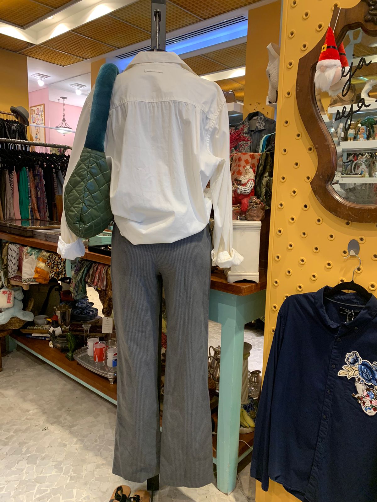 Calça cinza alfaiataria