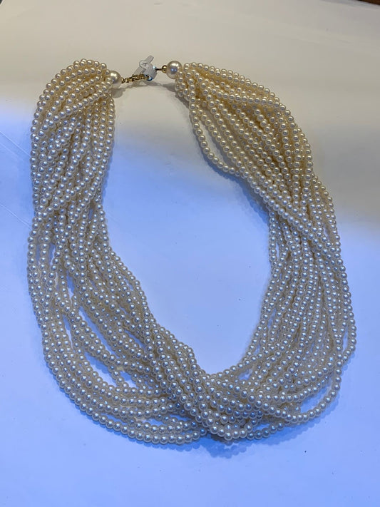 Colar vintage de pérolas