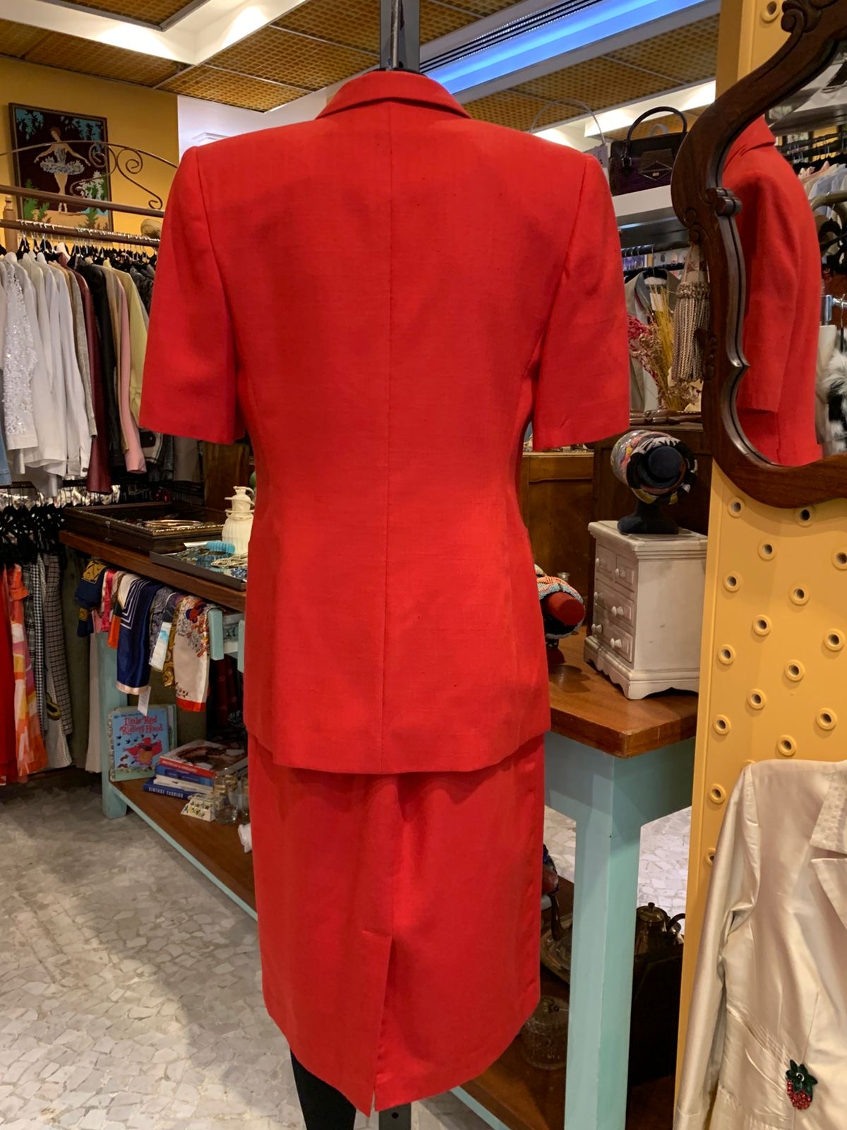Conjunto vermelho