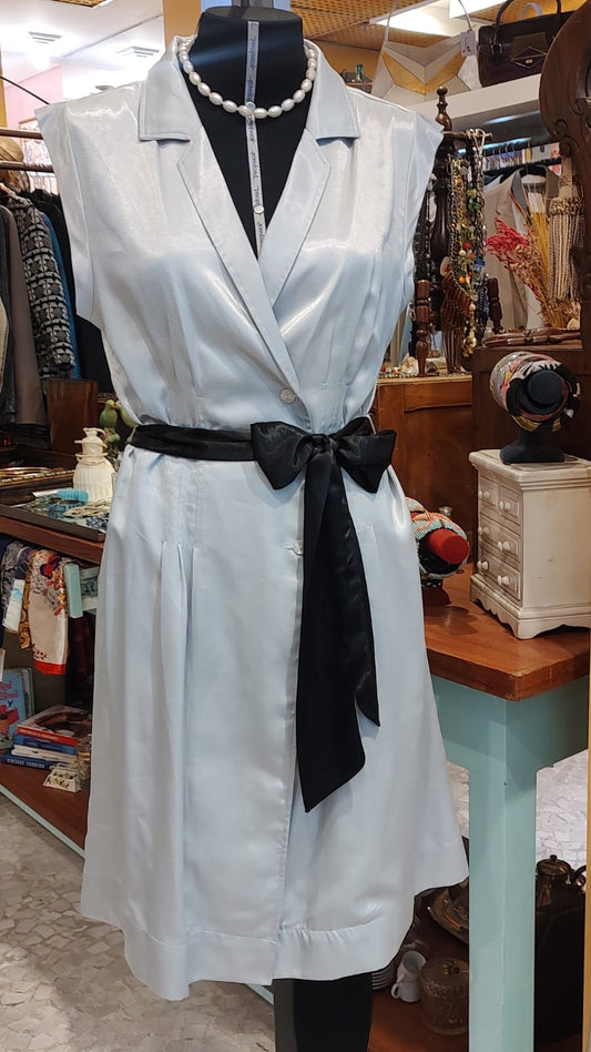 Vestido de cetim branco