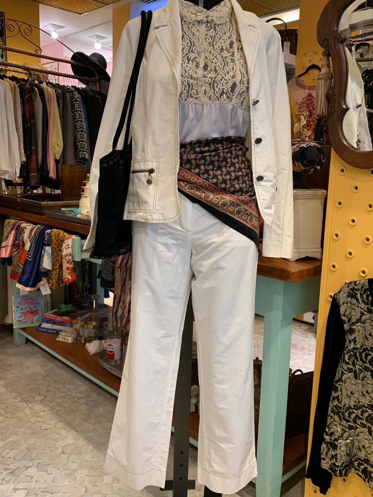 Conjunto alcaçuz branco