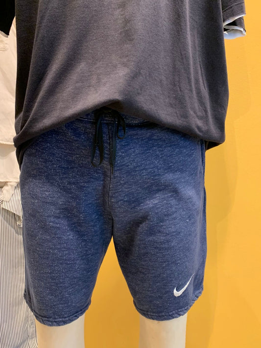 Bermuda de moletom nike