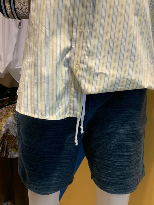 Shorts verde básico