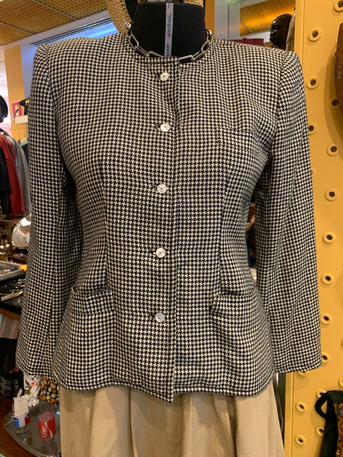 Casaco tweed preto e branco