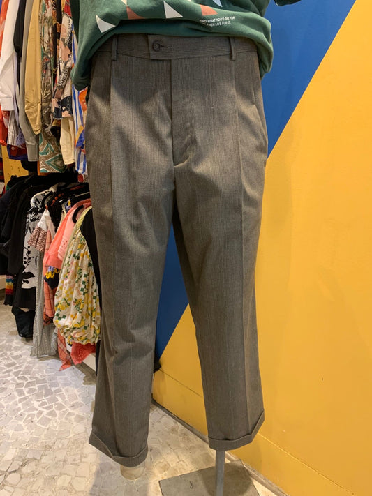 Calça alfaiataria cinza