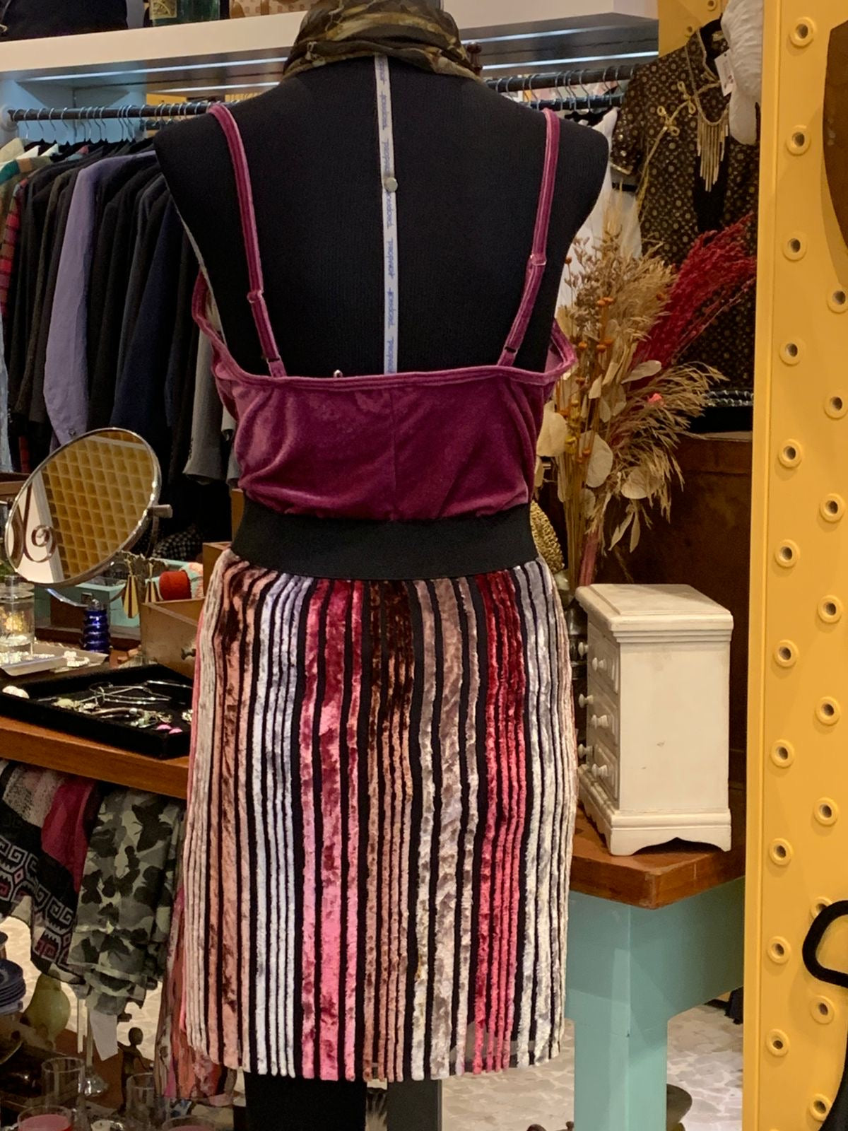 Cropped veludo rosa