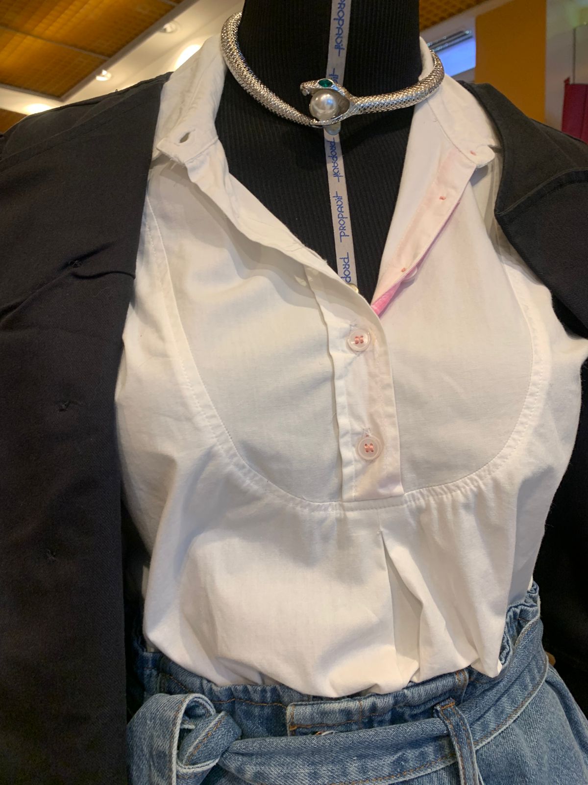 Camisa branca tipo bata