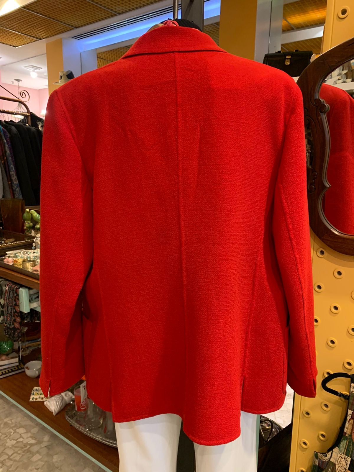 Casaco de crepe vermelho