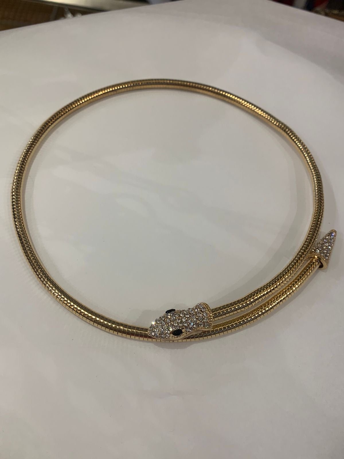 chocker cobra delicada