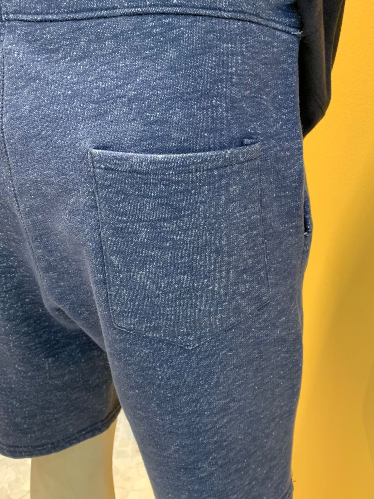 Bermuda de moletom nike