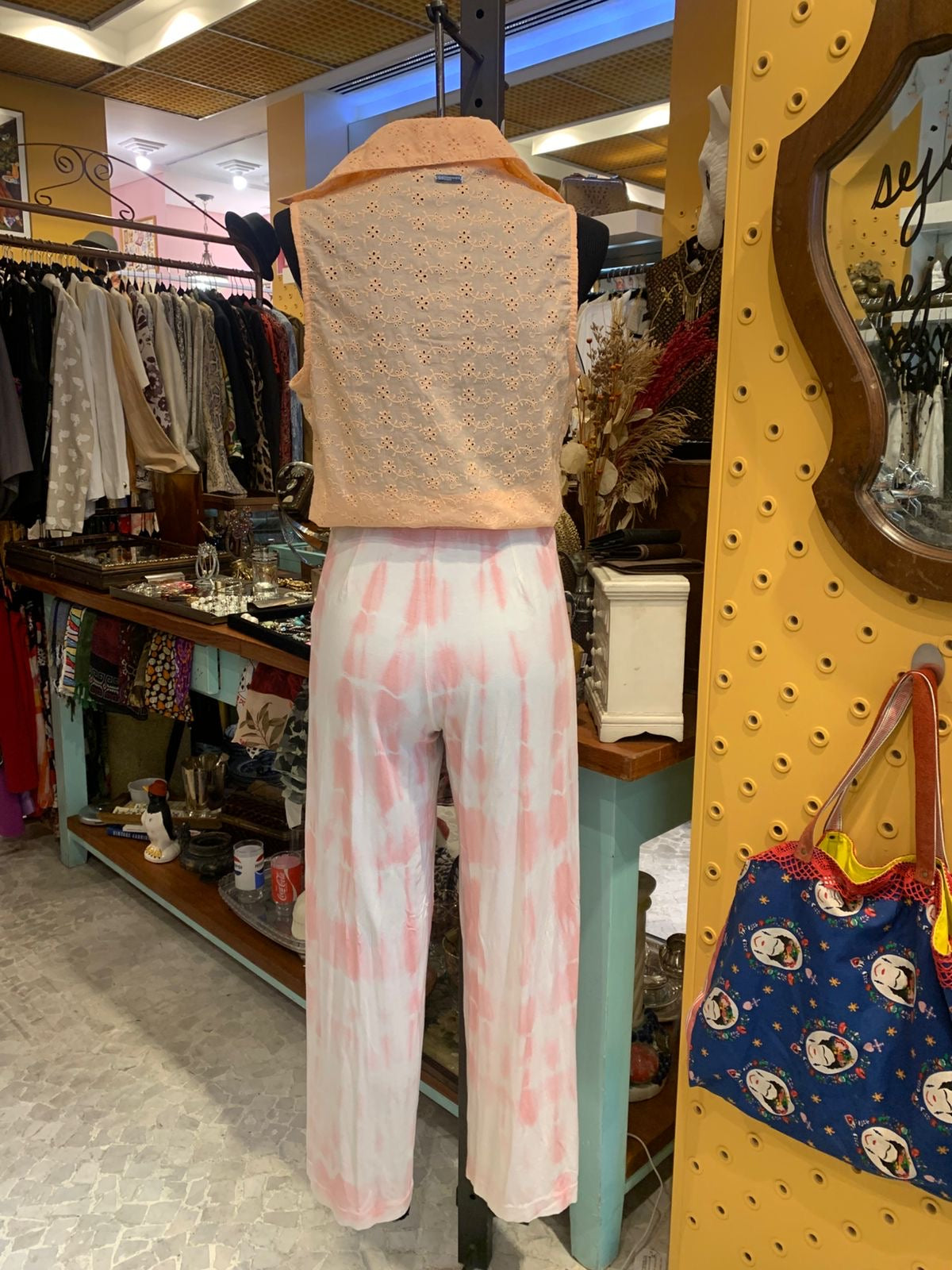 Blusinha de amarração laranja