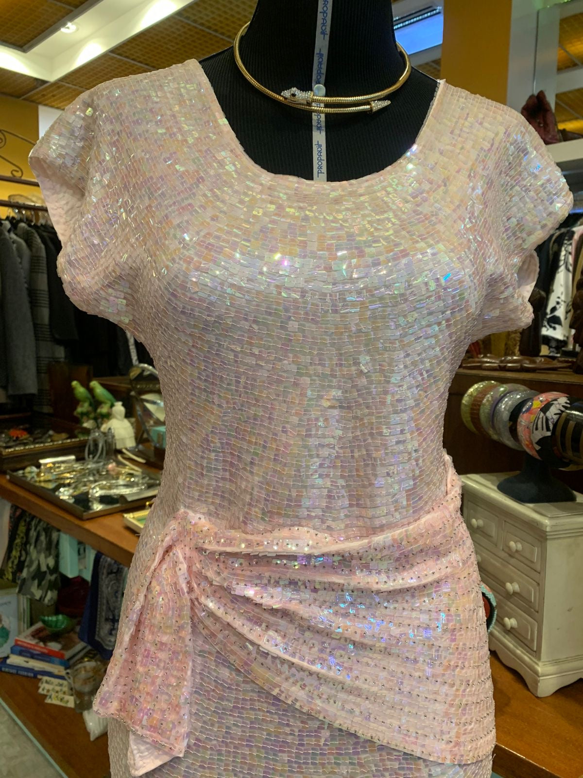 Vestido de paetê feito a mão
