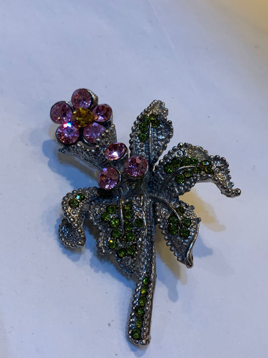Broche ramalhete rosa