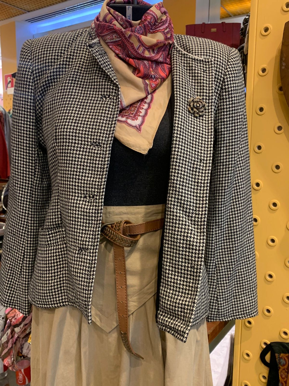 Casaco tweed preto e branco
